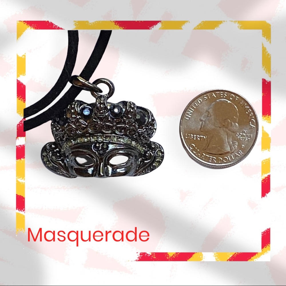 Hand Crafted Crown Mask Masquerade Necklace on Velvet Carnival Rio Regal - Picture 3 of 5